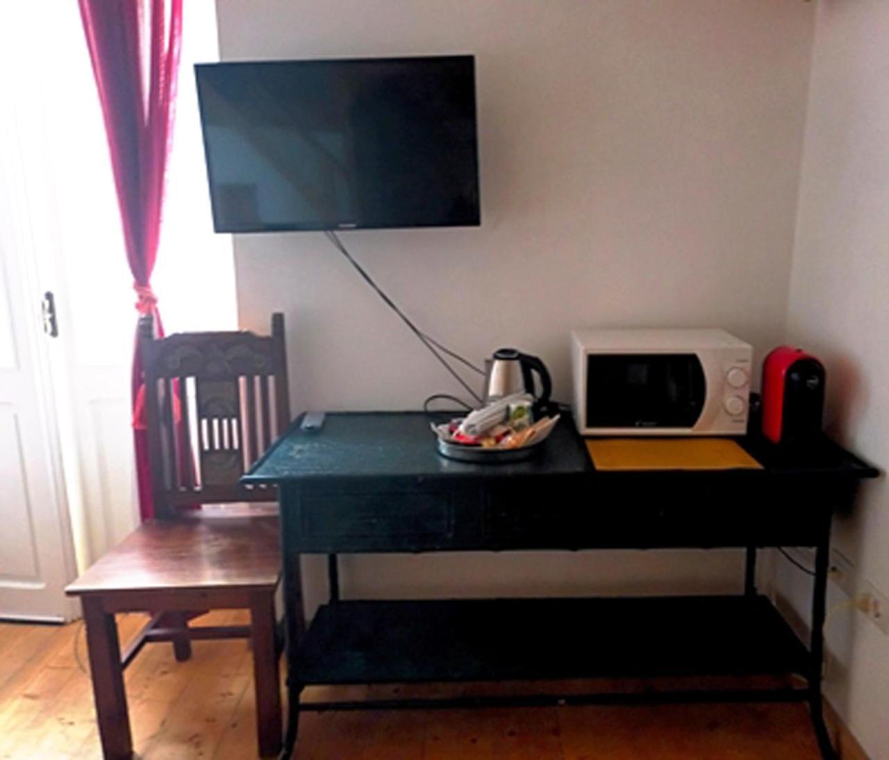 B&B Le Finestre Su Via Cavour 萨萨里 客房 照片