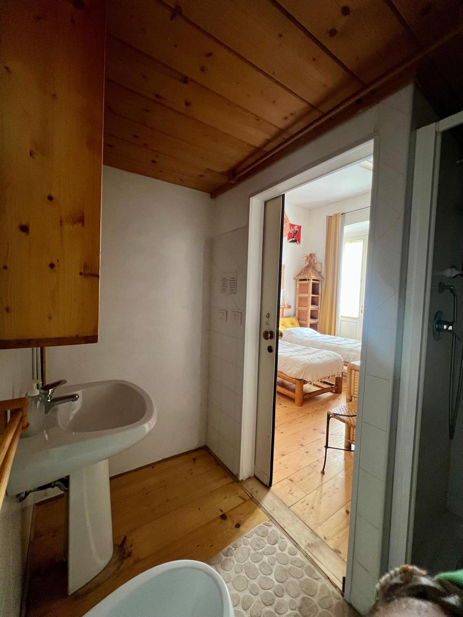 B&B Le Finestre Su Via Cavour 萨萨里 客房 照片